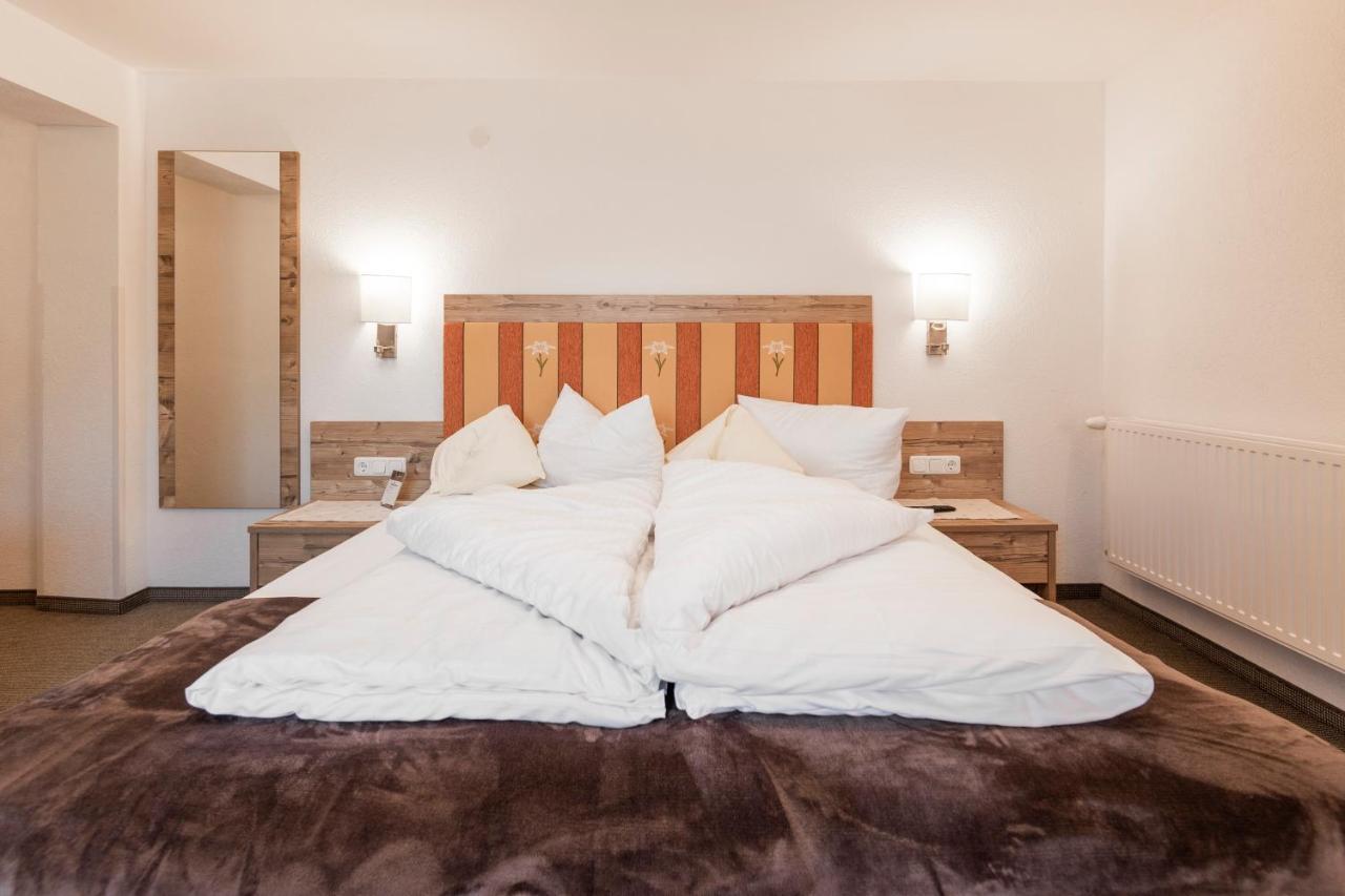 Alpenhof Hotell Lermoos Eksteriør bilde