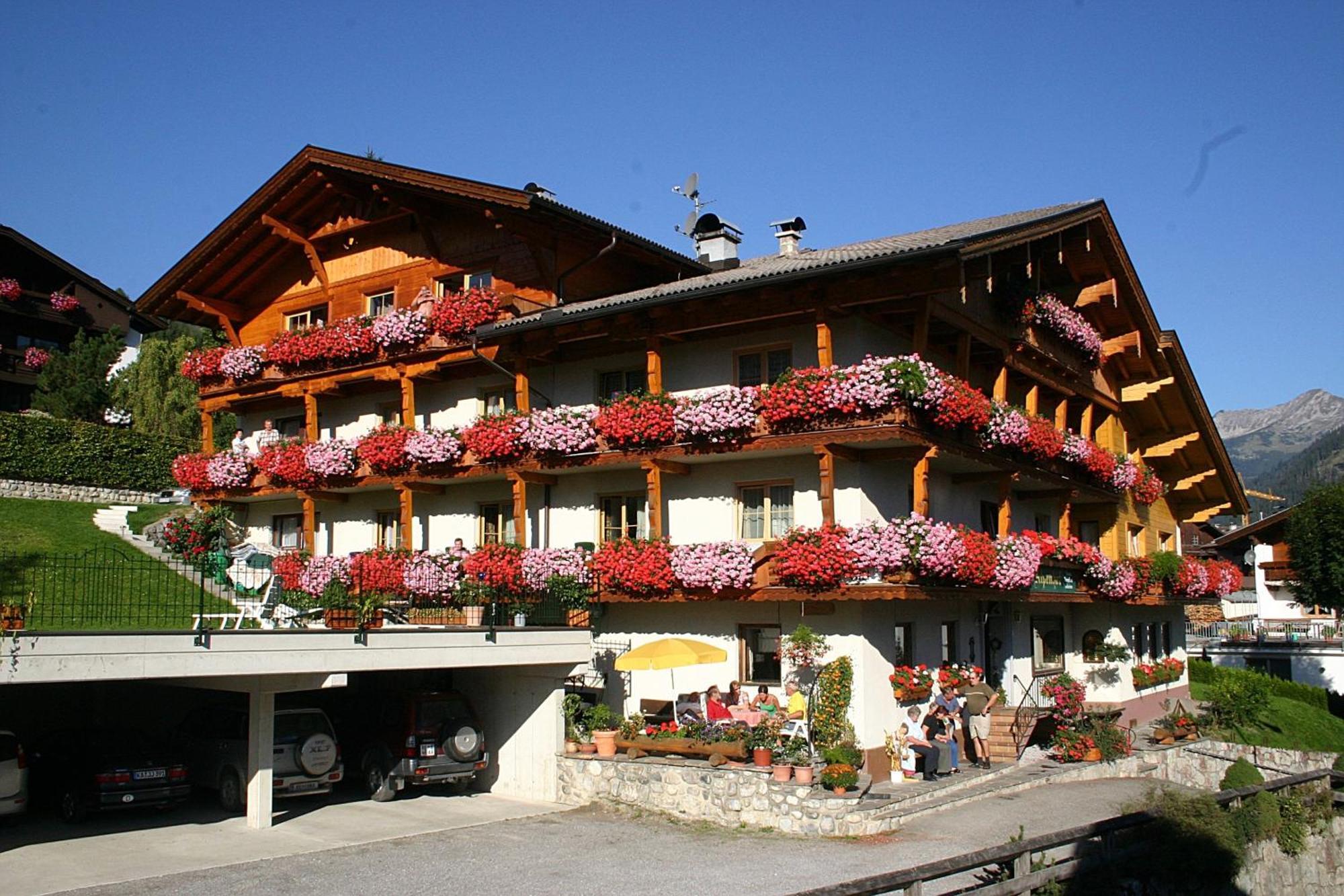 Alpenhof Hotell Lermoos Eksteriør bilde