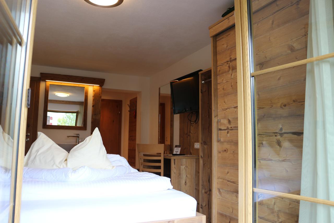 Alpenhof Hotell Lermoos Eksteriør bilde